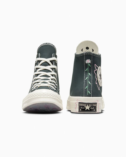 Chuck 70 Enchanted Garden